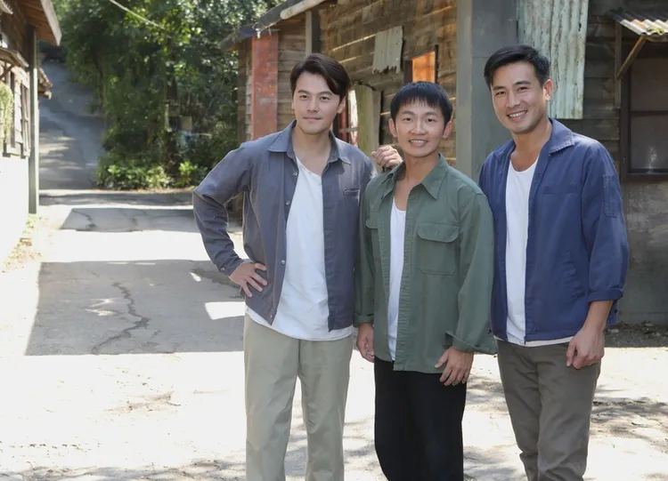 黃文星（左起）、蔡昌憲與傅子純曾合作《苦力》。公視提供
