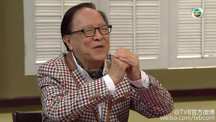 鍾景輝大多飾演親切長輩。翻攝TVB官方微博