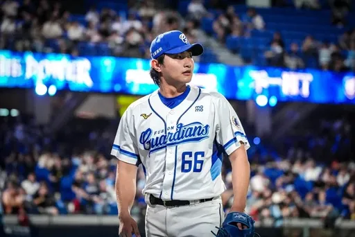 10年來第一次！富邦悍將包辦中職單月投打MVP