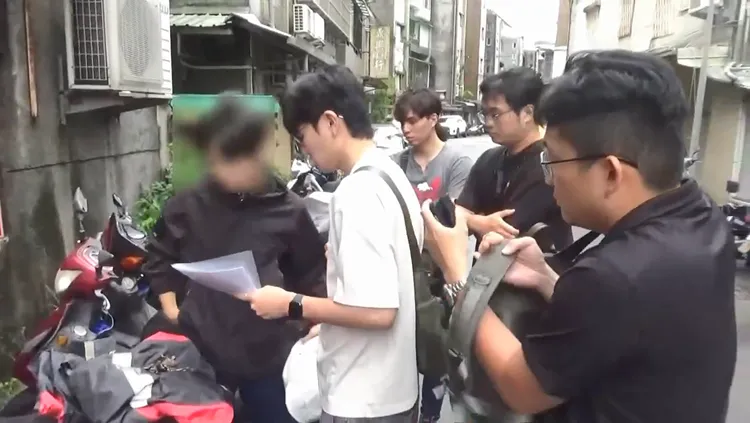 警方將林男拘提到案。翻攝畫面