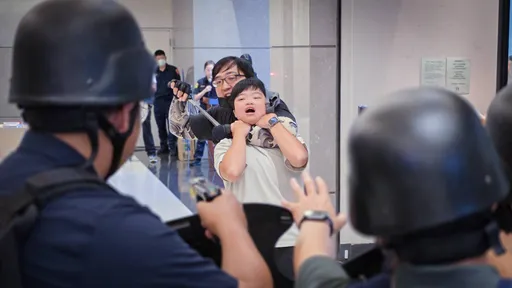 南港車站反恐演練超逼真　北市警跨單位攻堅、疏散民眾