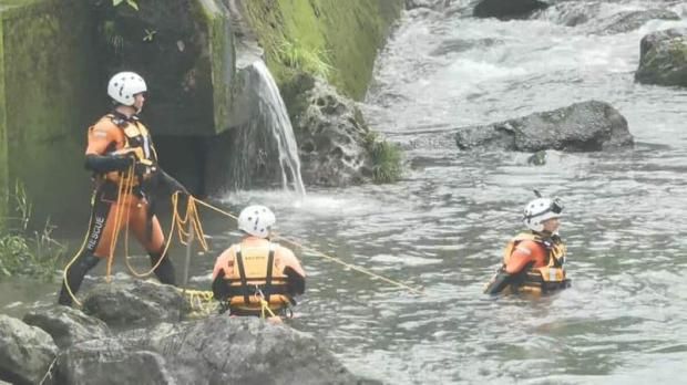 5歲男童泡湯「全裸」失蹤!父親下水未尋獲 警方出動無人機