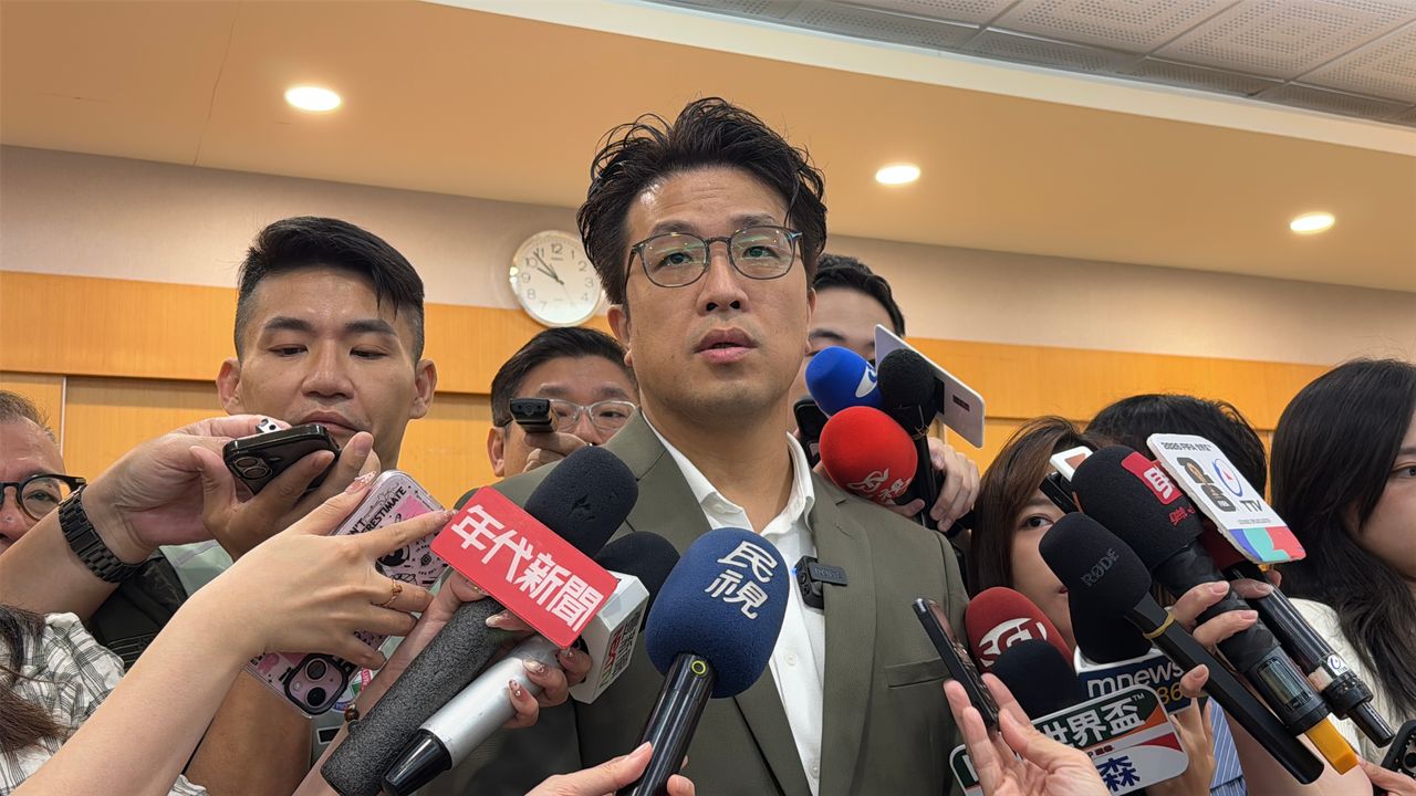 蔣萬安稱公務員改善措施早已推動 沈伯洋批「回應高傲自認盡善盡美」