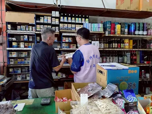 便宜沒好貨！竹市府強力查緝「白牌菸」　揭露低價背後的健康危機