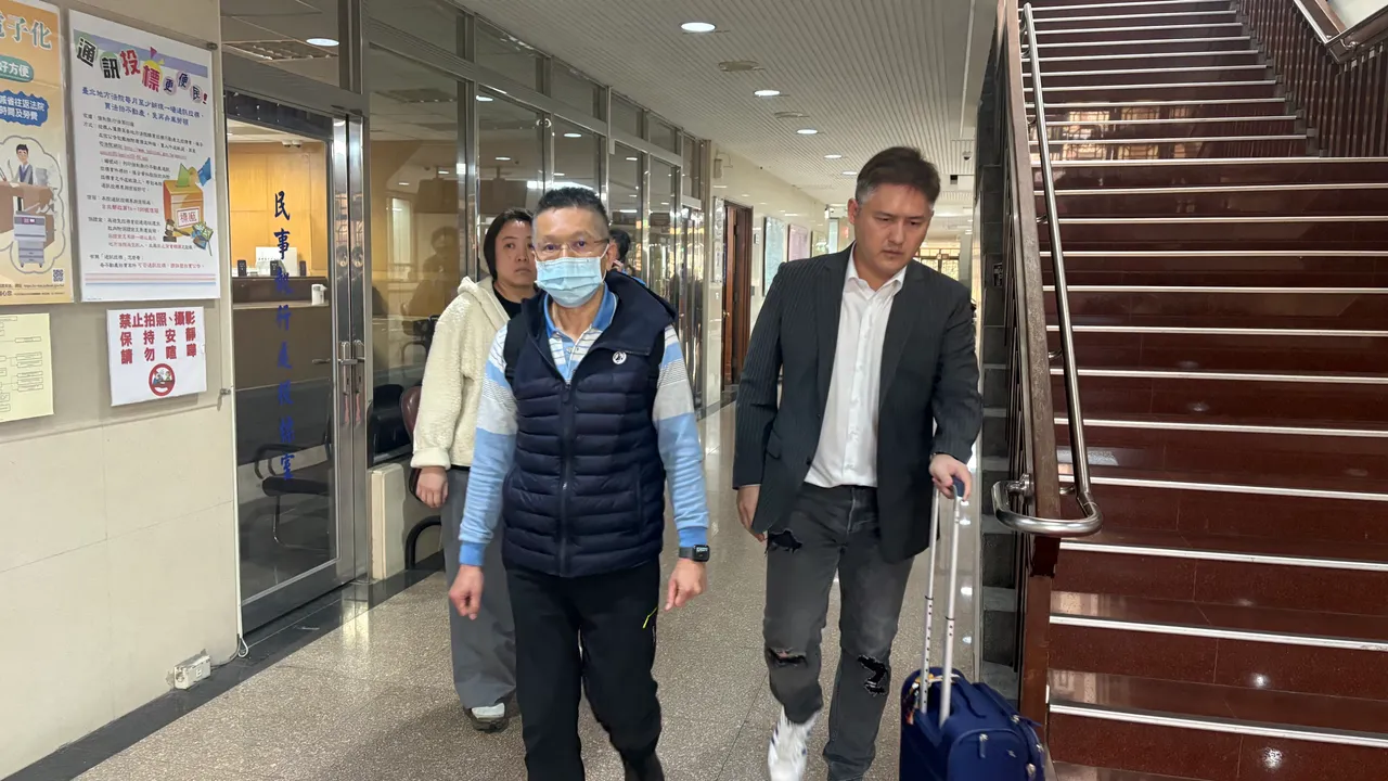 刑事局前副局長黃建榮慘了！捲88會館才被降職　又恐嚇討債判囚7月
