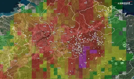 午後對流大爆發！北北基大雷雨狂炸　一圖看雷神發威