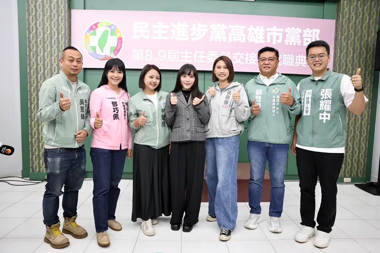 議員參選人到場致意。翻攝畫面