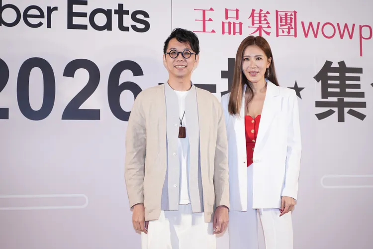 （左起）命理專家簡少年、小禎。彭欣偉攝