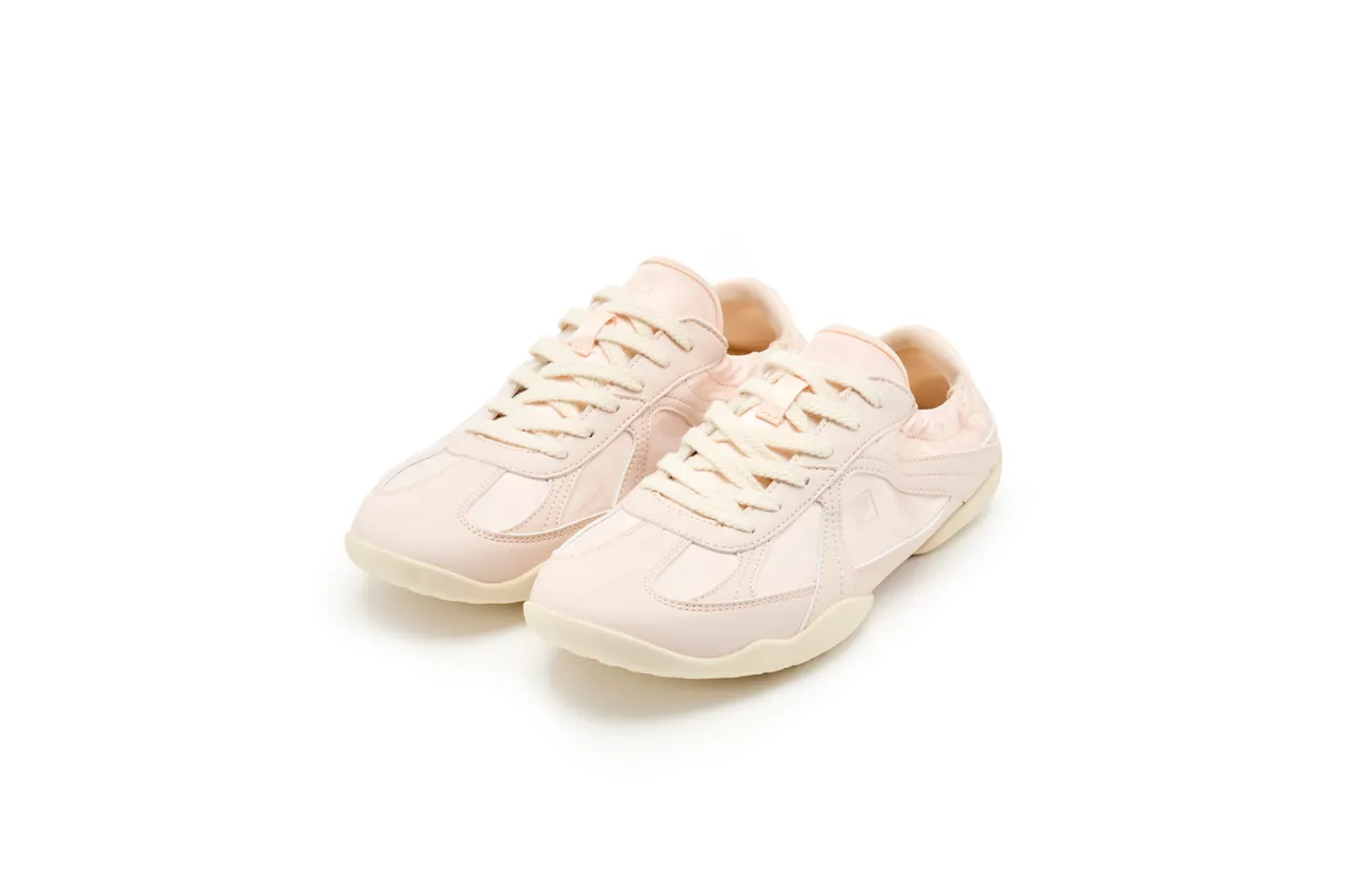 FILA GLIO芭蕾運動鞋（芭蕾粉），2480元。品牌提供