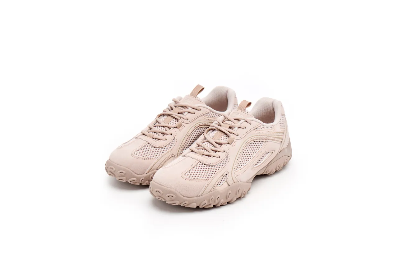 FILA Echappe甜點鞋（草莓奶油），3080元。品牌提供