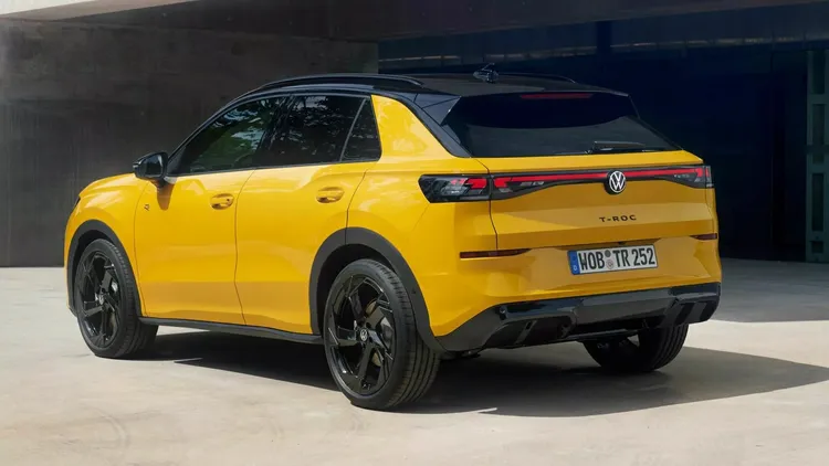 車尾延續Coupe SUV的傾斜車頂與LED尾燈設計，不僅視覺更動感，也讓整體空氣力學係數降至約0.29 Cd。原廠照片