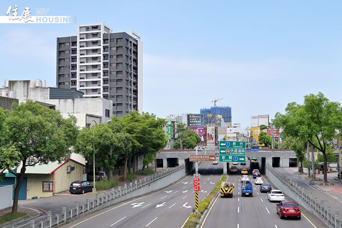 住展風向球5月依舊黃藍燈 北台預售達800億元但交易量仍低