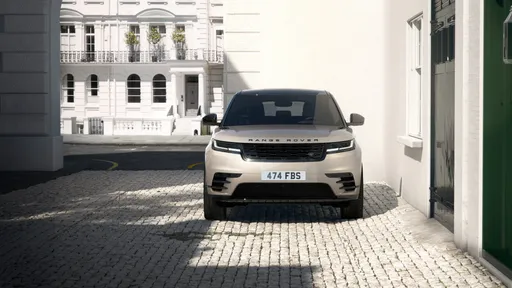 Range Rover雙休旅換上倫敦時尚新裝　Velar、Evoque特仕版228萬元起登台