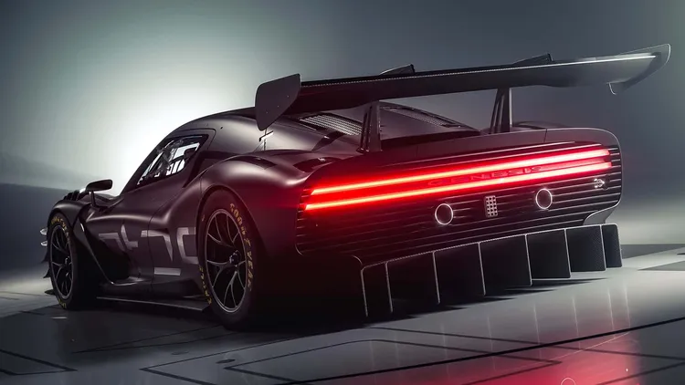 大型固定式尾翼、誇張後分流器與加寬車體設定，讓Magma GT3 Concept具備濃厚賽車氣息，也預示未來可能的GT3賽事發展方向。原廠照片