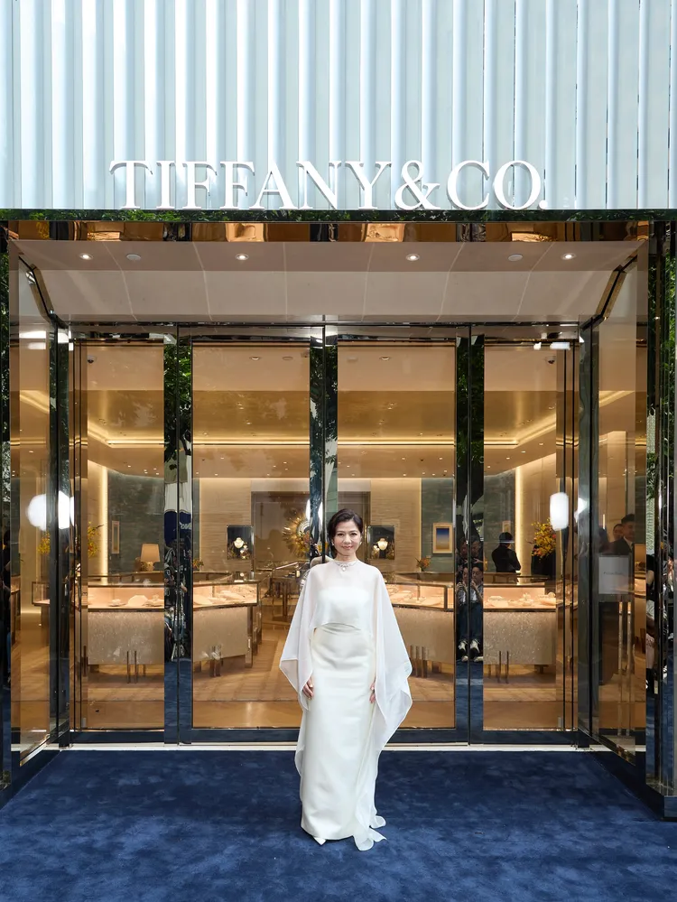 鍾楚紅出席Tiffany香港銅鑼灣利園專門店開幕記者會。品牌提供