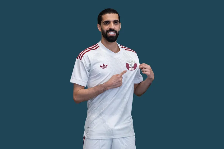 卡達球衣被評最難看。  翻攝@QFA_EN X