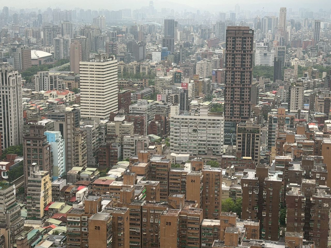 股災影響購屋意願? 後續成交量增減不一看政府房市態度表現