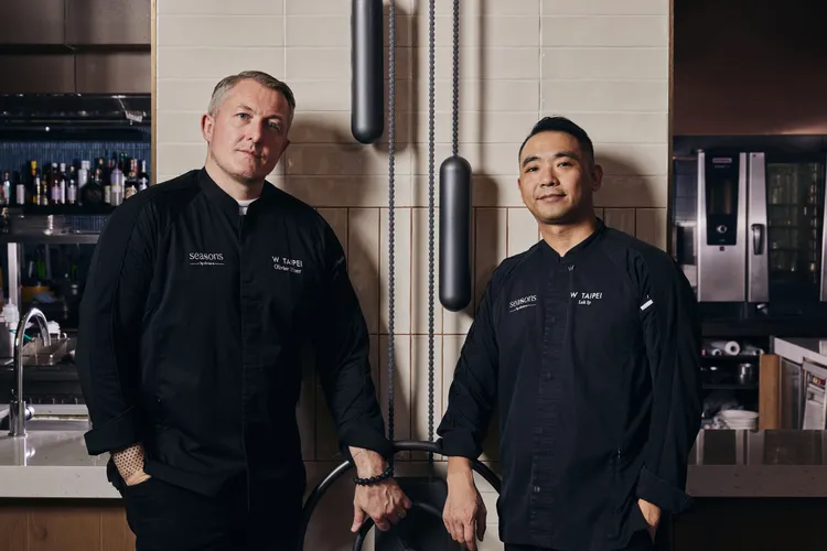 Seasons by olivier e. 創辦人 Olivier Elzer、台北W飯店行政副主廚葉城樂（Chef Lok）。業者提供