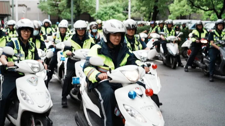 新北警察局表示，除了申請增加員額，並採取「補休優先」原則，同時已逐步推動行政減量措施，並定期檢討各項評比及專案工作必要性。翻攝畫面