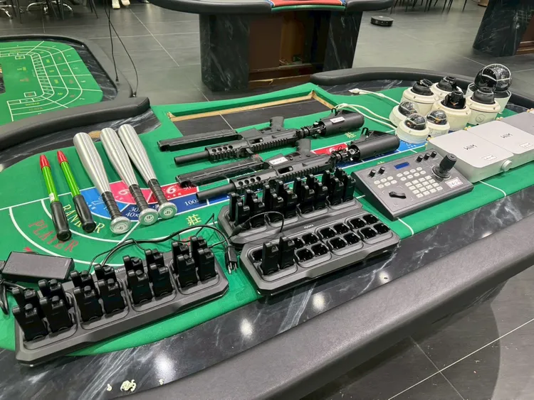 桌遊店還被查獲空氣長槍。資料照片