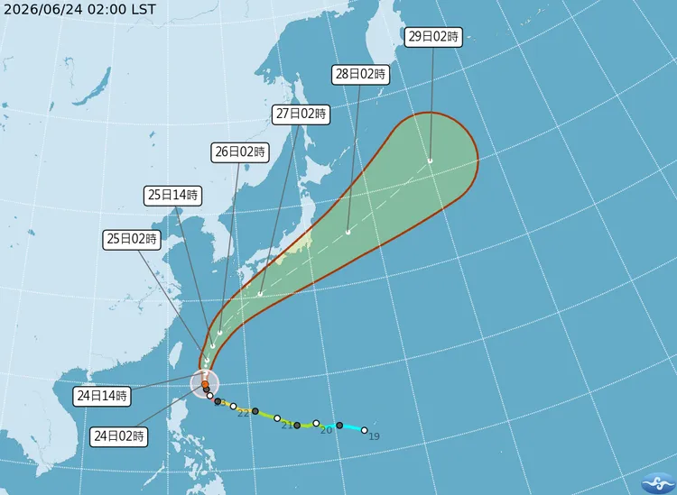 米克拉持續朝琉球附近海面前進，近期有前往日本旅遊計畫的民眾，應留意最新颱風動態。中央氣象署