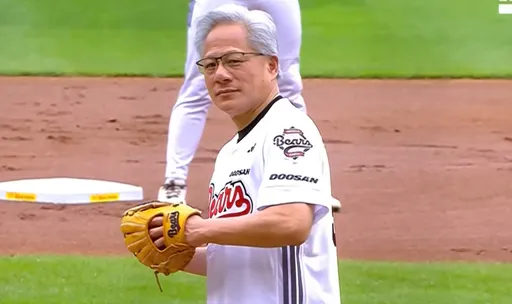身價最高「開球王」！黃仁勳集滿3國職棒　韓職登板喊「炸雞配啤酒」