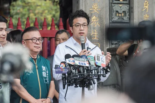 「4樓路過居民」蔣萬安也送淹水慰問金！沈伯洋：有造冊盤點就不會誤發