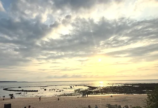 退潮限定浪漫秘境曝光！　淡水漁人碼頭藏心型石滬