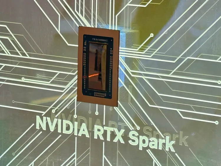 聯發科展示採用N1X晶片的RTX Spark AI筆電平台。呂承哲攝