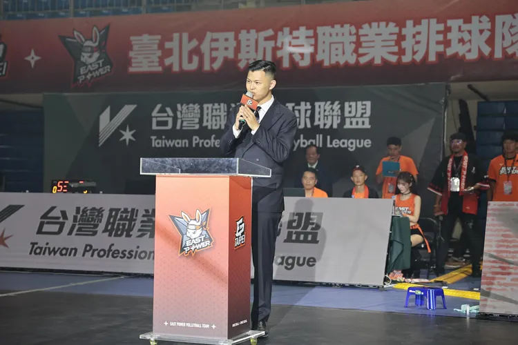 曹登雄給戶嵜高度評價，相信能帶給伊斯特全新能量。翻攝自曹登雄threads