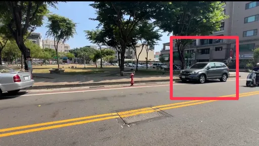 台南路旁紅線沒劃整條...居民瘋搶停車狂檢舉　結果是這樣