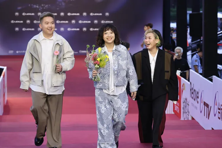 就以斯。攝影中心攝