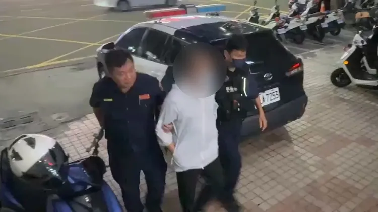 警方將蘇嫌查緝到案，依性騷擾防治法移送高雄地檢署偵辦。翻攝畫面