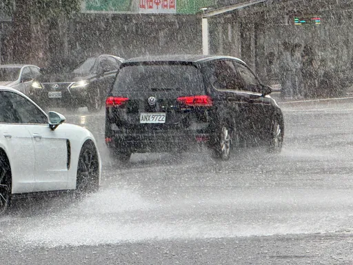 北市中正區工地意外　2工人遭雷擊送醫救治