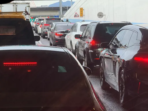 收假車潮湧現！國5宜蘭到頭城紫爆　時速不到20公里
