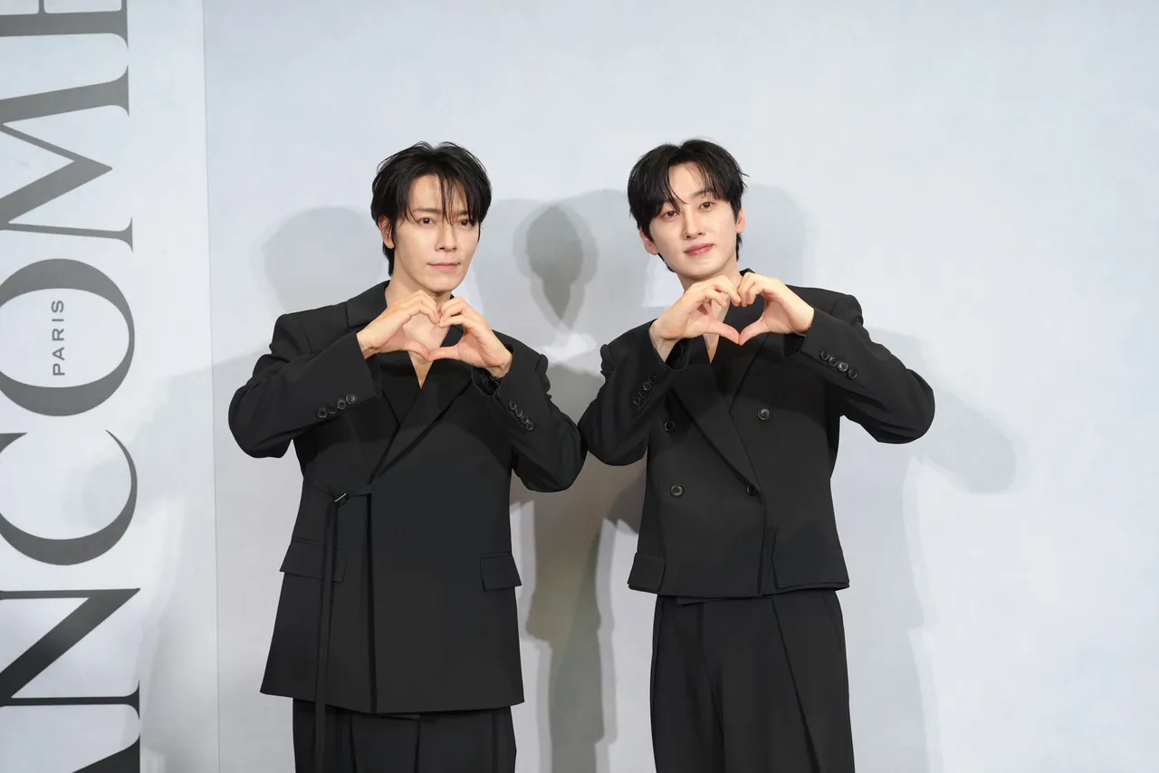 Super Junior-D&E成員東海（左）、銀赫（右）今日現身LANCOME x D&E 幸福快閃店。攝影中心攝