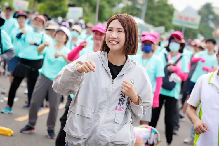 黃敬雅參選提出高雄「孩」能更好-安生計畫。翻攝畫面