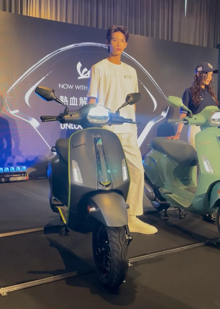 Sprint Tech 180 ABS搭載5吋TFT全彩儀表與Vespa MIA多媒體系統，可與手機連動掌握通訊與行車資訊。透過科技整合提升騎乘安全與智慧化體驗。林浩昇攝