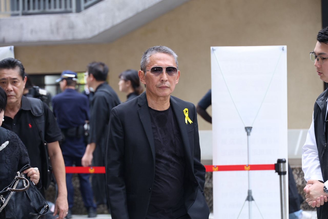 鈕承澤出獄後首露面!列「義弟」送竹聯幫元老吳功最後一程