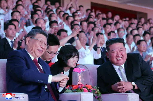 這位是？習近平眼鏡造型曝光　中國官媒不給看