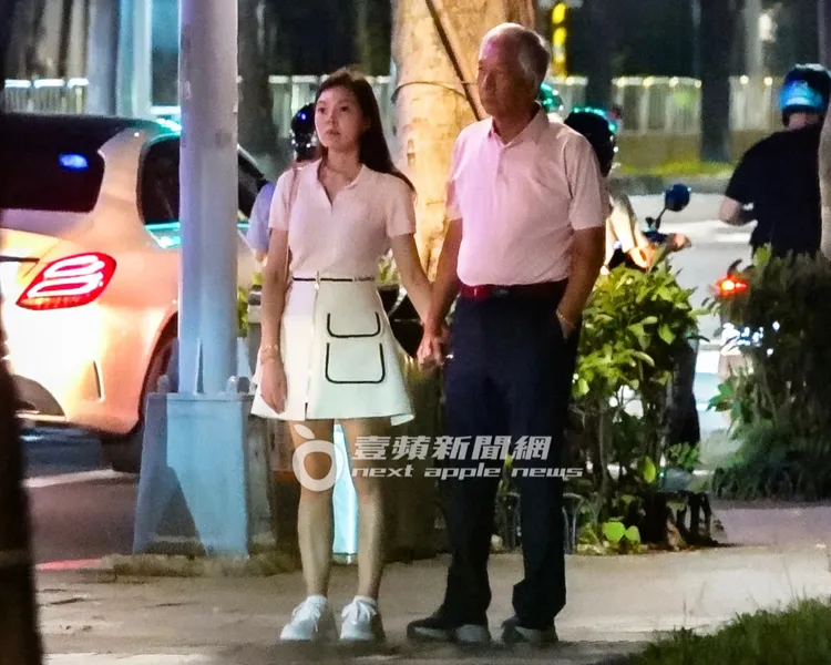 郭台銘（右）和曾馨瑩結婚18年依舊甜蜜。特勤中心攝