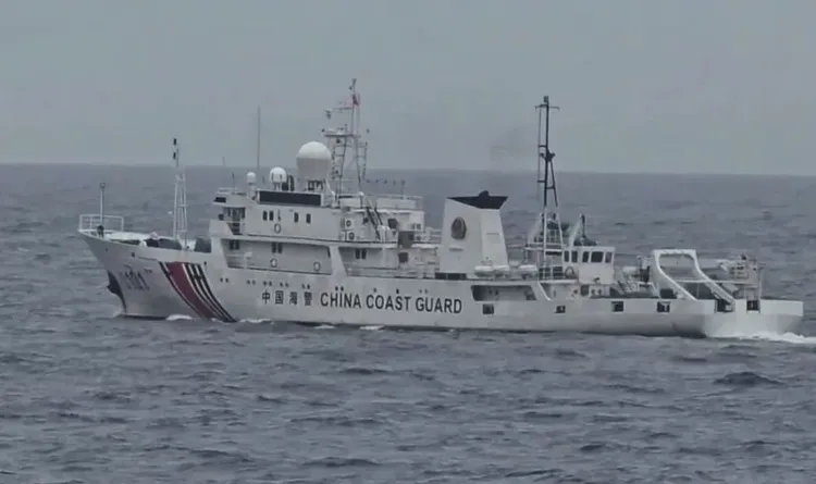 中國海警船「3101」闖入東沙周邊海域。海巡署提供
