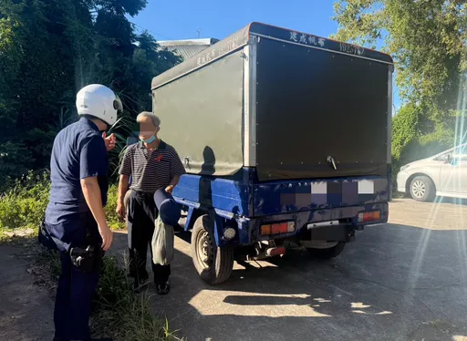 七旬翁弔唁亡兄！悲傷忘了停車處　壢警調監視器助尋回