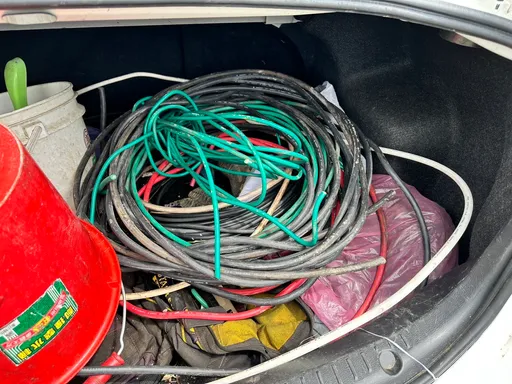 專偷基地台電纜線害手機斷訊　苗栗男遭拘提再查獲毒駕