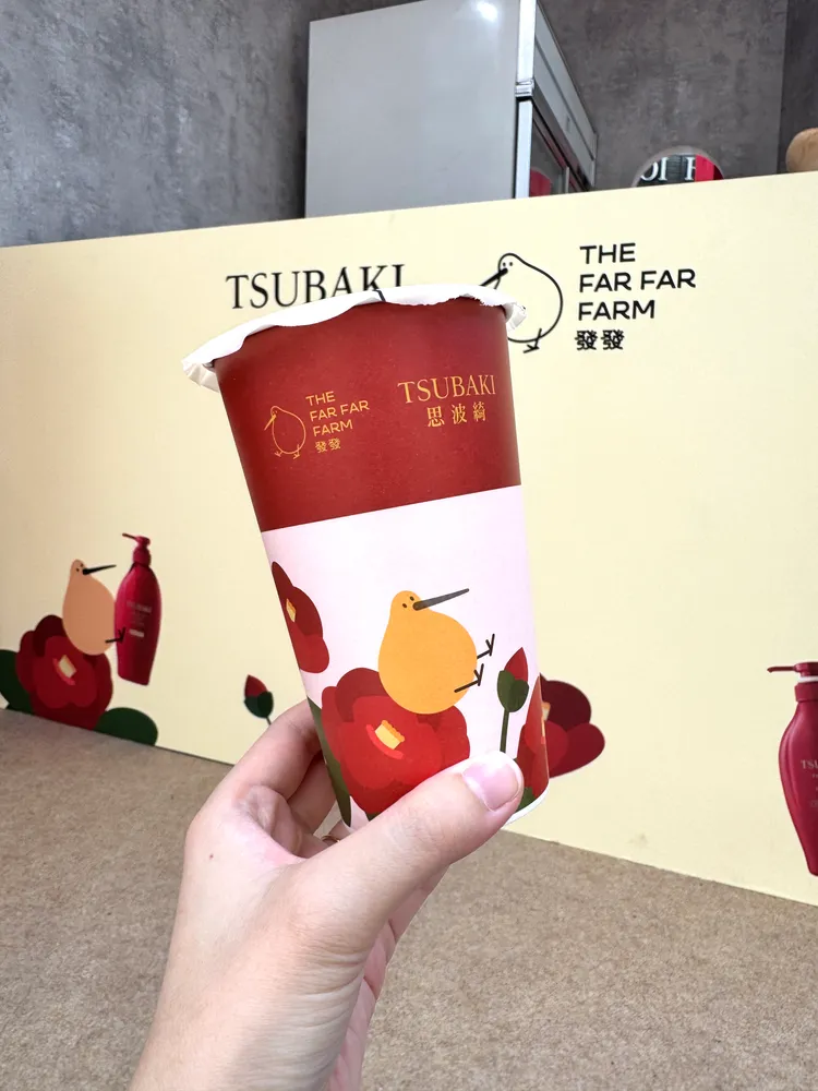 聯名飲品有專屬的可愛飲料杯。張家玲攝