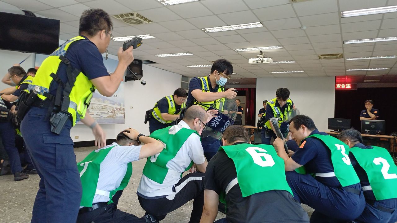 淡水清水巖6/19遶境簽署行動公約 警動員400警民力維安