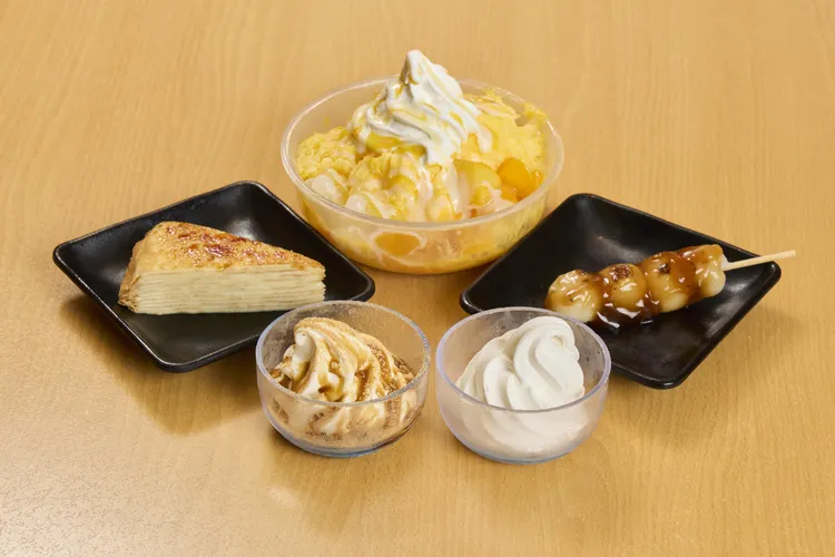 壽司郎「甜點排行榜」揭曉，新鮮愛文芒果雪花冰、Double V開心果甜點登場。業者提供