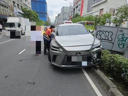 老翁自撞變電箱害小巨蛋周邊大停電　連監視器畫面也沒了