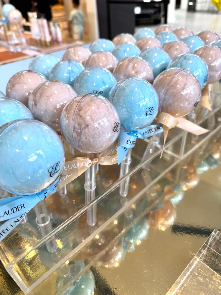 雅詩蘭黛粉持久快閃店A11獨家預約禮。張家玲攝