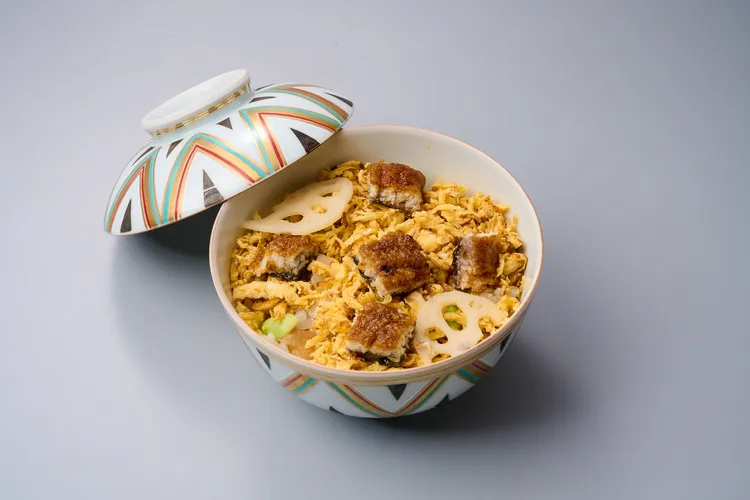 飯物 鰻魚散壽司蒸飯。業者提供